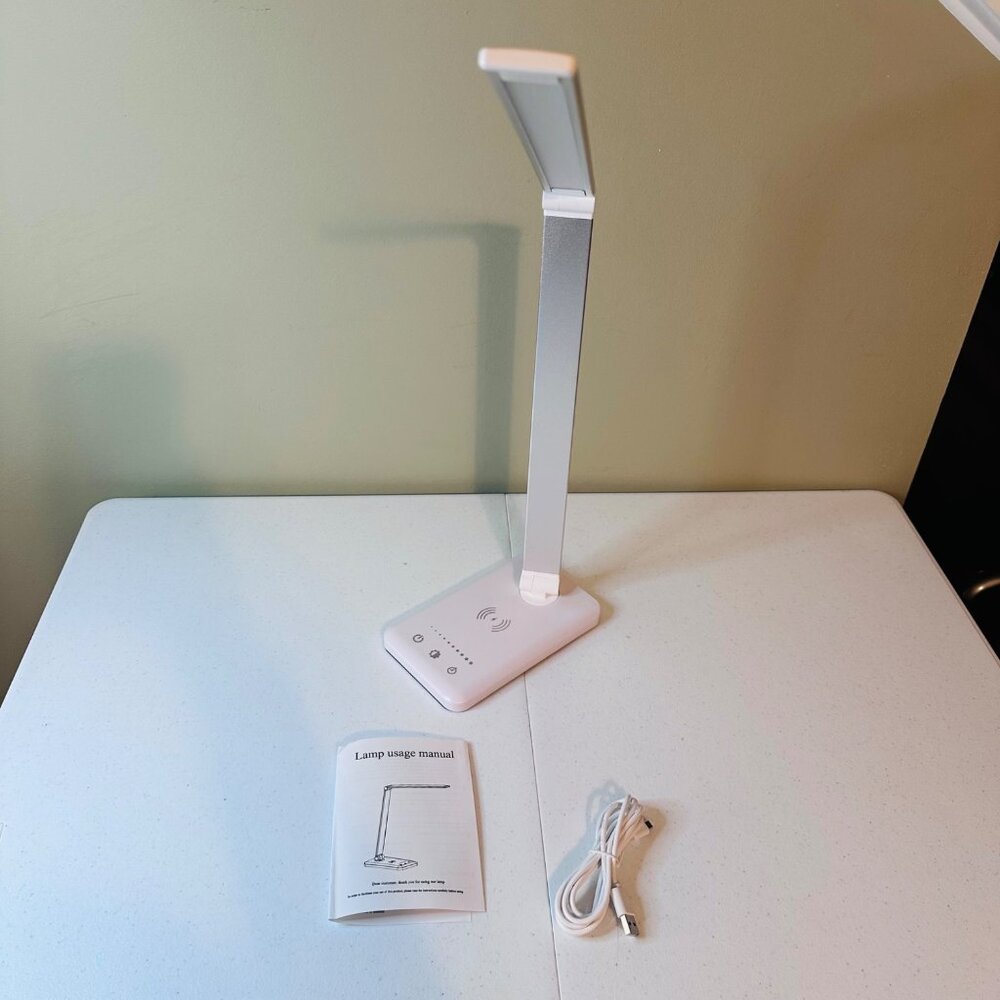 LED Foldable Desk Lamp With Adjustable Rotatable Arm and Adjustable Brightness